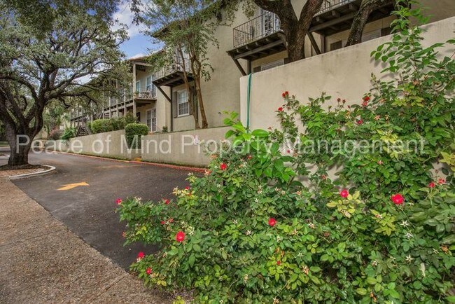 Foto del edificio - 66 Brees Blvd #87, San Antonio TX 78209
