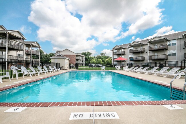 Foto del edificio - Brookside Manor Apartments