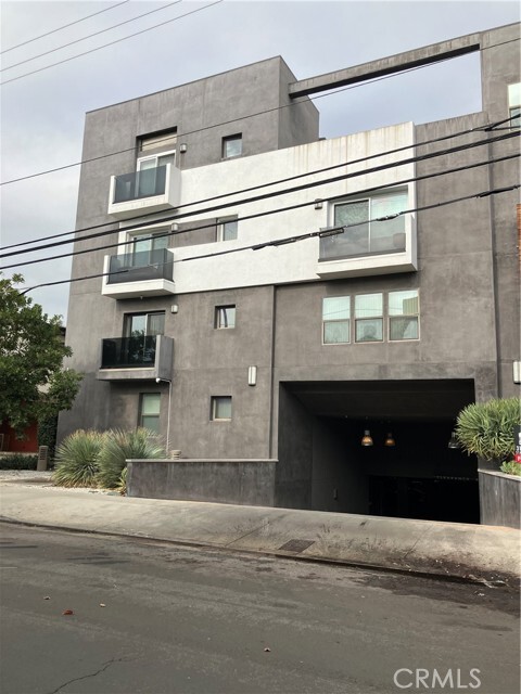 Foto del edificio - 11925 Kling St