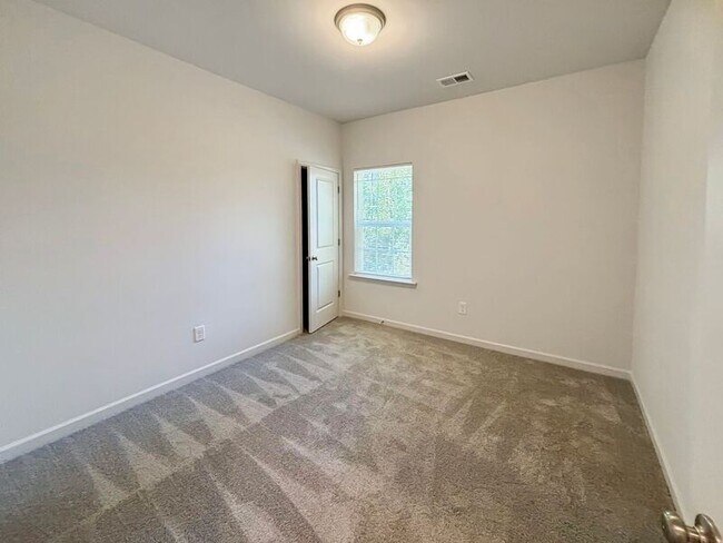 Foto del edificio - 2722 Crawford Avenue