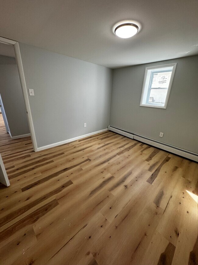 203 Albany Ave Unit Apartment C, Barrington, NJ 08007 Apartments in