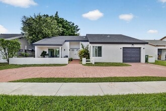 Building Photo - 16709 SW 5th Ct