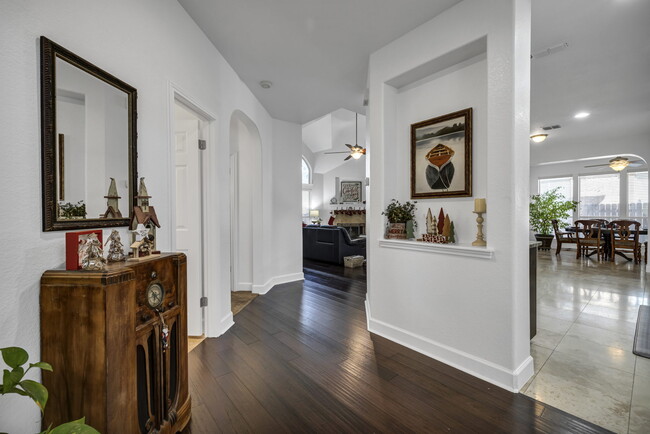 Building Photo - 14744 Olive Hill Dr