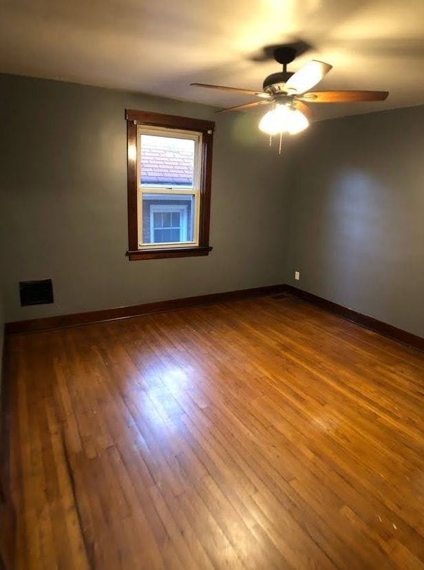 Building Photo - 121 E Meyers St