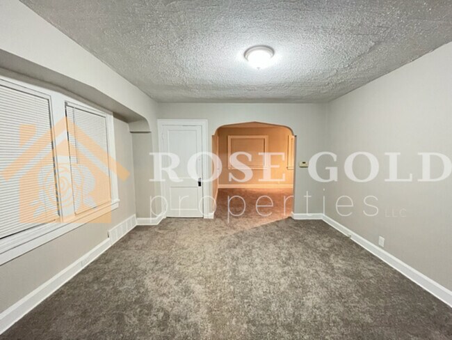 Building Photo - 7401 Jameson Rd