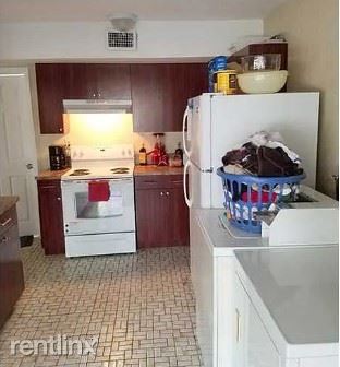 Foto del edificio - 5 br, 2 bath House - 5 NE 16th Ct # 2