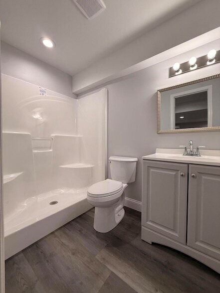 Foto del edificio - 7156 Holland Ln