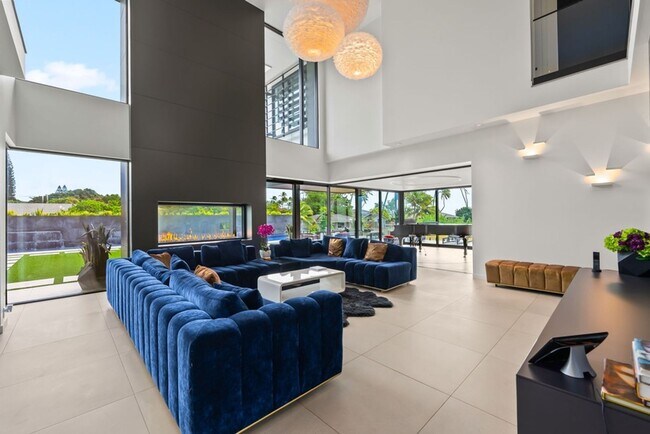 Foto del edificio - Ocean Villa Emilie by Gather: Private Gym, Pool & Ocean Views