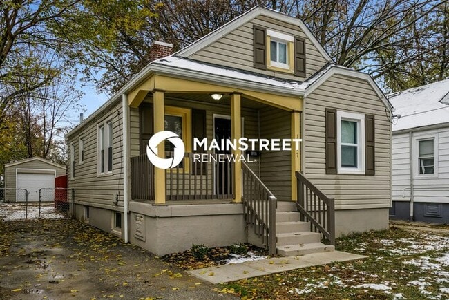 3 Bedroom Pet-Friendly Home in Louisville, KY with Main Street Renewal - 3 Bedroom Pet-Friendly Home in Louisville, KY with Main Street Renewal