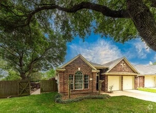 Building Photo - 7211 Cambridge Cove Cir