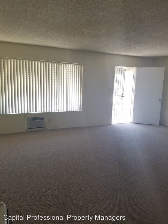 Building Photo - 1300 Heron Ave