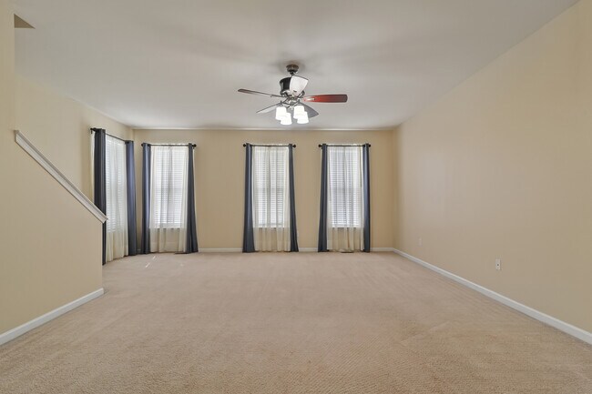 Foto del edificio - 231 Tidbury Crossing