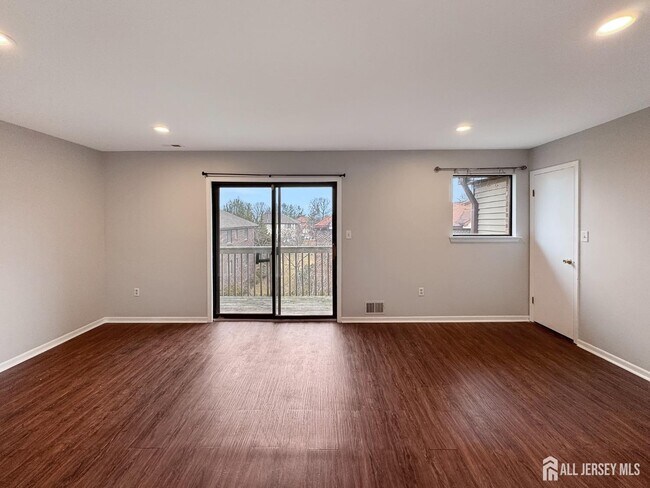 Foto del edificio - 3908 Birchwood Ct