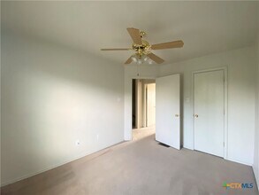 Building Photo - 1610 Aztec Trce