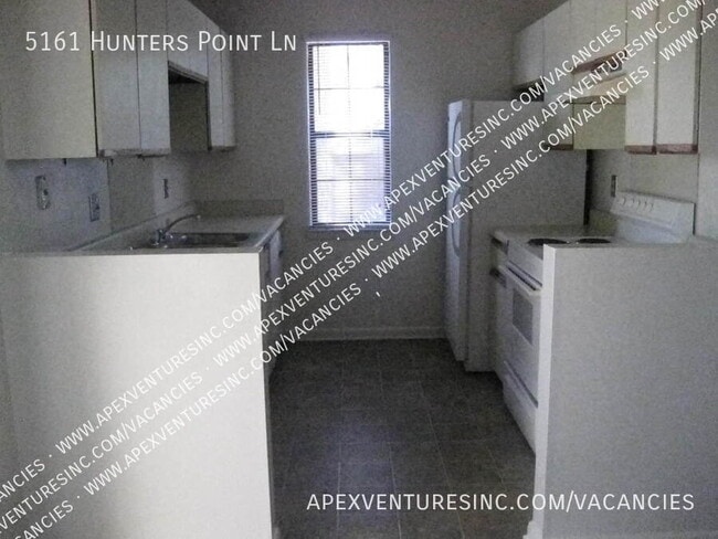 Building Photo - 5161 Hunters Point Ln