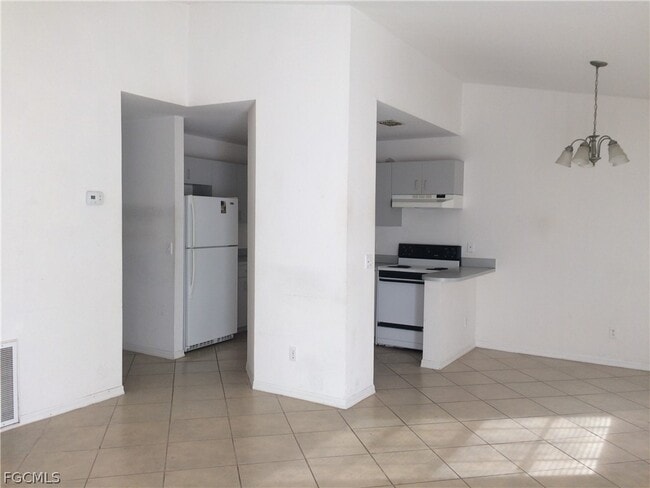 Building Photo - 19237 Tangerine Rd