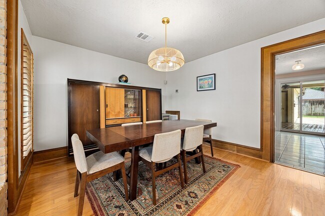 Building Photo - 12914 Ivyforest Dr
