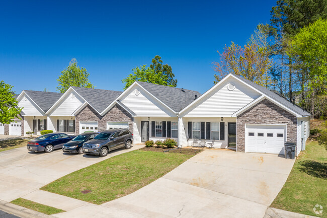 Foto del edificio - The Cottages at White Oak