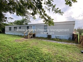 Building Photo - 4021 Thomas St