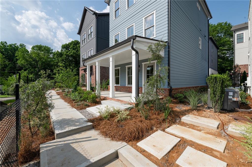 Foto principal - 3272 Stillwood Dr