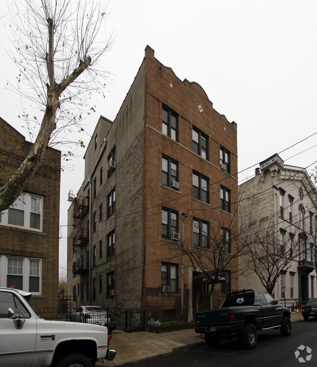 164 Ogden Ave Jersey City, NJ 07307 Rentals Jersey City, NJ