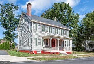 Building Photo - 459 Main St