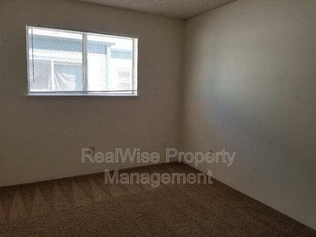 Foto del edificio - 1112 SW 5th St