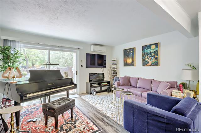 Foto del edificio - 1190 Poplar Ave