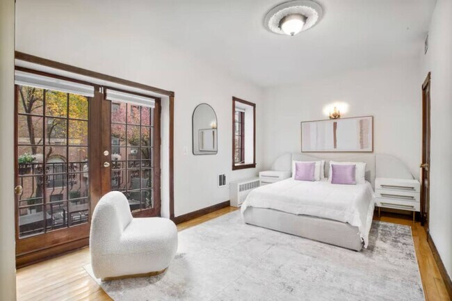 Foto del edificio - 306 E 52nd St