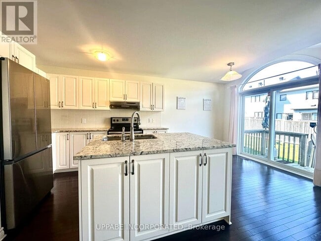 Photo du bâtiment - 109 Calvington Ave