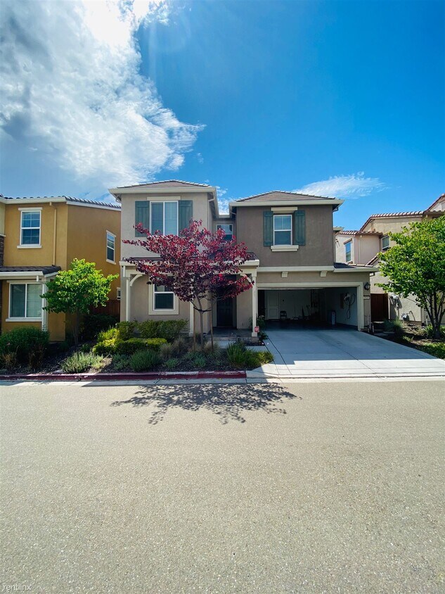 5 br, 3.5 bath House 5018 Osborne Circle House for Rent in Dublin