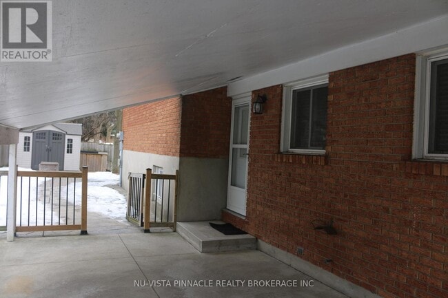 Building Photo - 456 Rippleton Rd