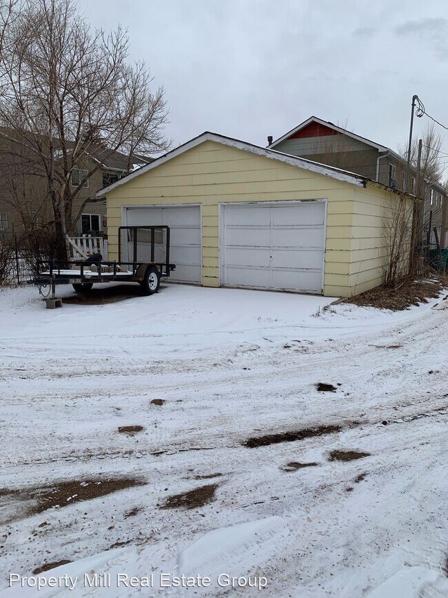 Foto del edificio - 2 br, 2 bath House - 2938 Main Street