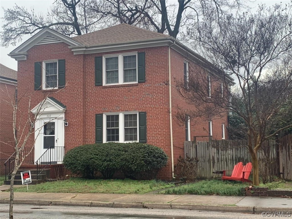 Primary Photo - 422 Roseneath Rd