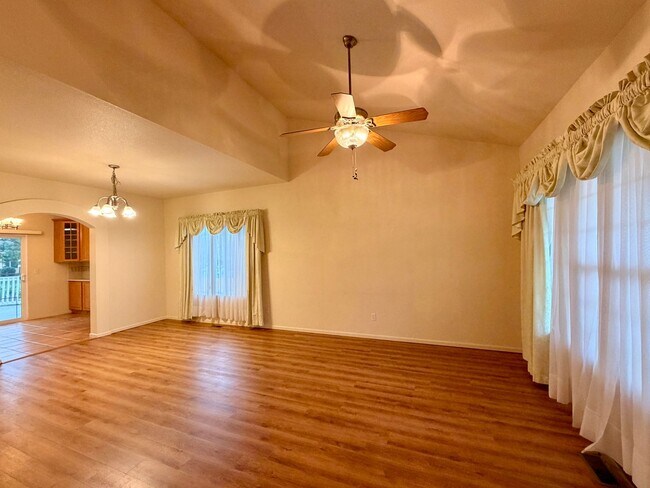 Foto del edificio - 1766 Preston Dr