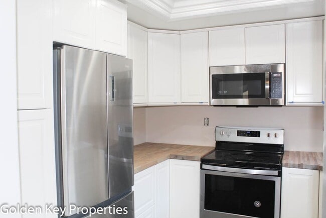 Building Photo - Stunning 2BR condo in the Villas of Carlsbad!