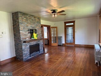 Building Photo - 6034 US-209