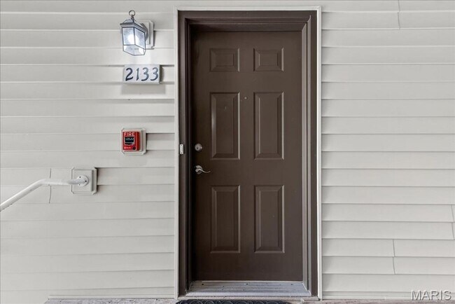 Foto del edificio - MOVE IN READY condo in Lake St. Louis