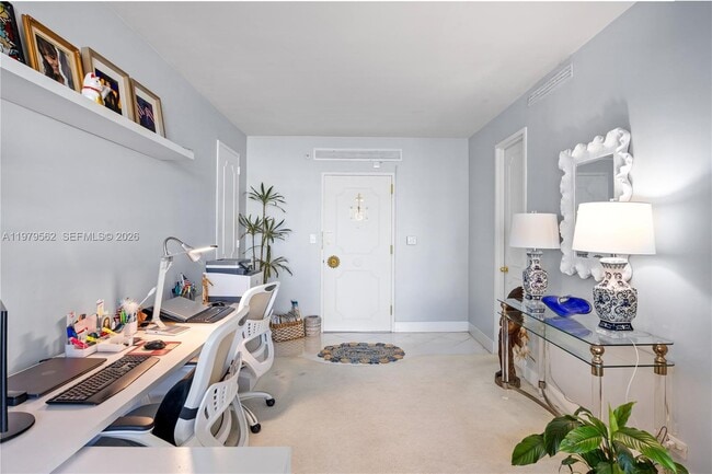 Building Photo - 5055 Collins Ave