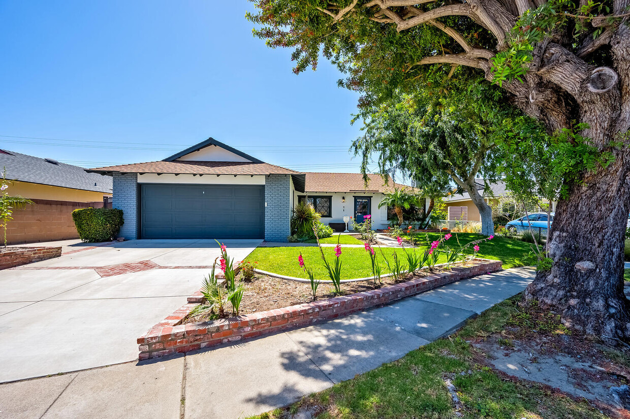 Foto principal - 15011 Eton Cir