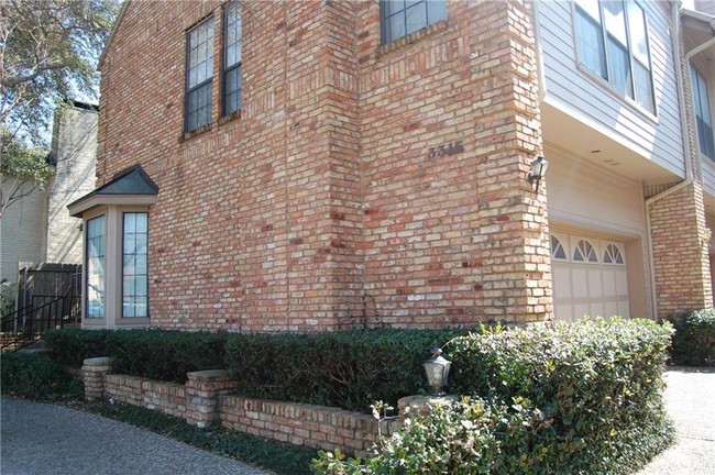 Building Photo - 3315 Rosedale Ave