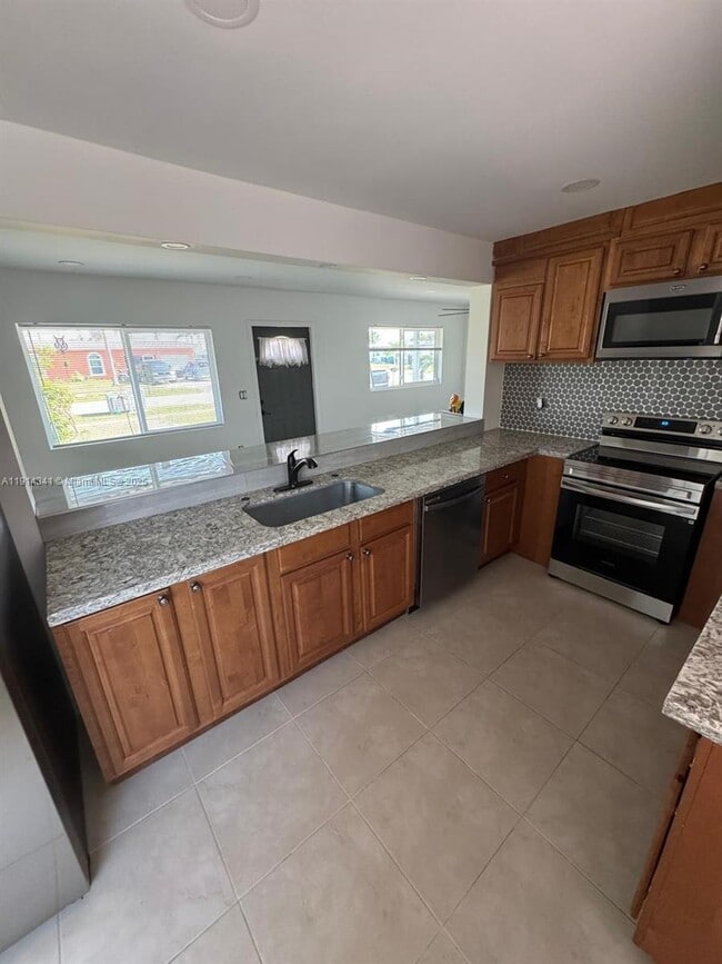 Building Photo - 235 Mentel Terrace