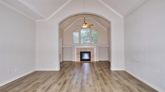 Building Photo - 21318 Chickory Trail
