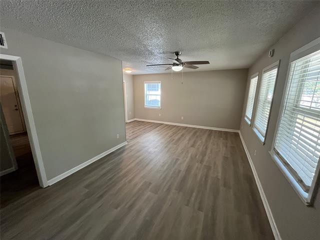 Building Photo - 10415 Sylvia Dr