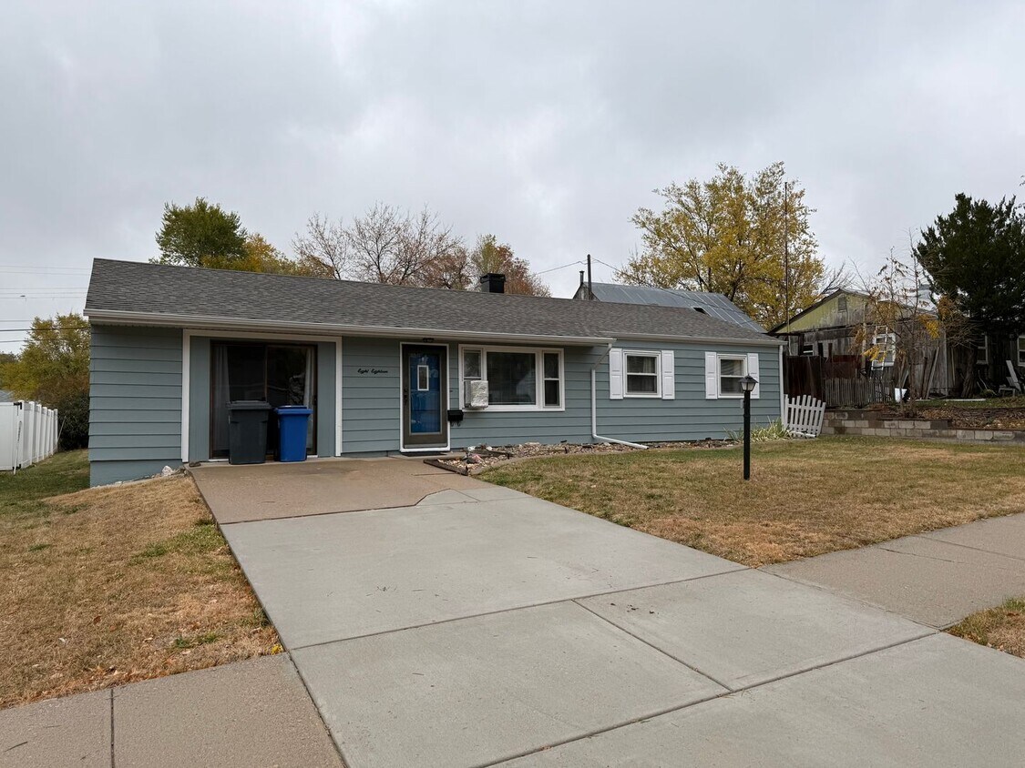 818 E Indiana St, Rapid City, SD 57701 House Rental in Rapid City, SD