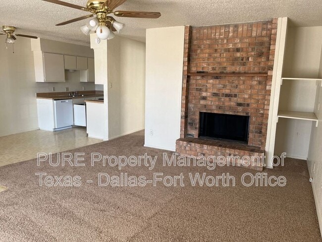 Foto del edificio - 423 Claire Ct