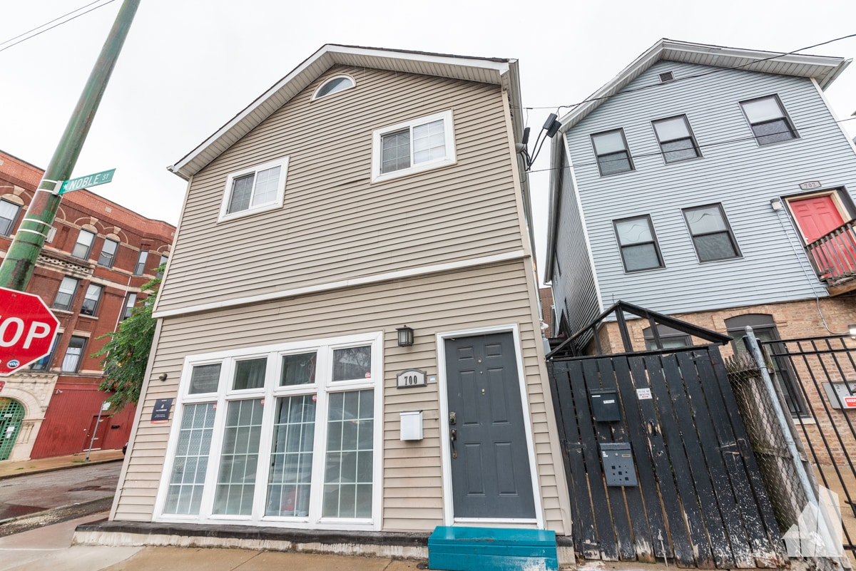 Primary Photo - 700 N Noble St