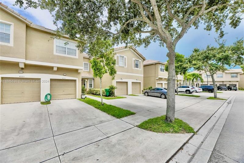 Primary Photo - 4331 SW 131st Ln