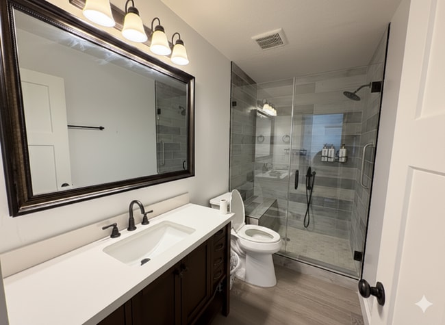 Building Photo - 128 E 840 N