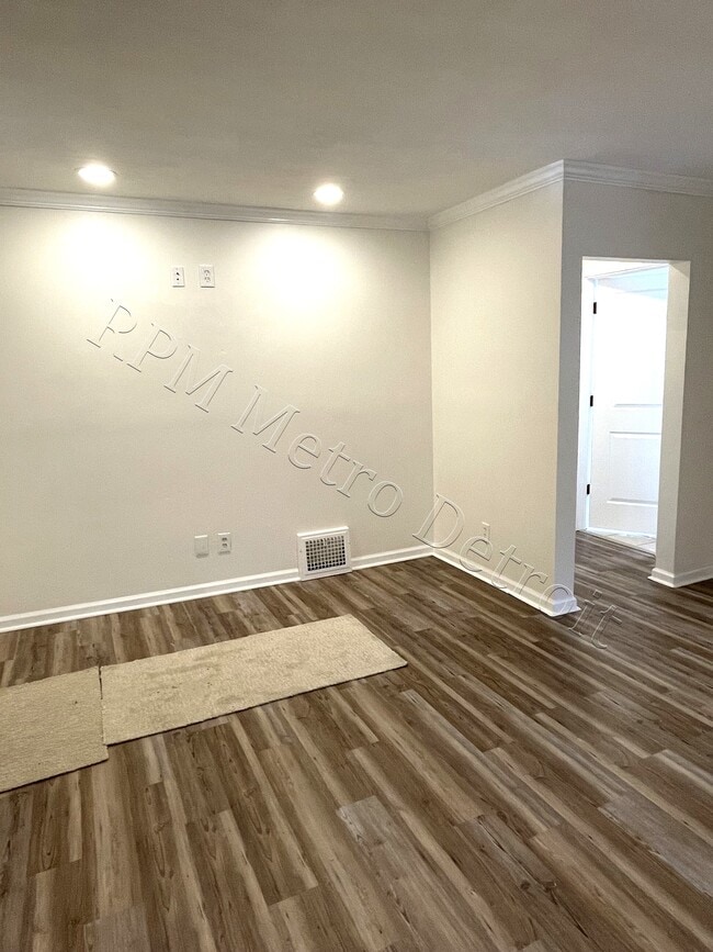 Building Photo - 3567 Spruce St